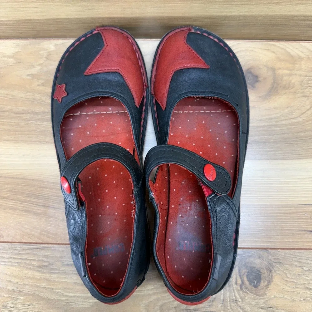 CAMPER Big Girls 3.5 EU 35 Mary Janes Star Black Leather Red Snap Button School
